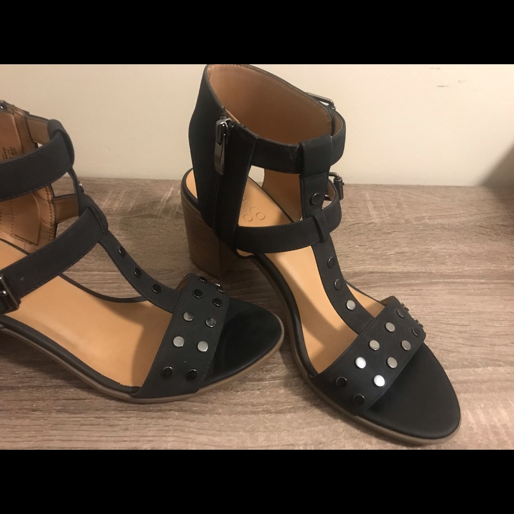 Franco Sarto Black open toed sandals